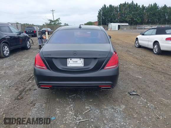 2014 Mercedes-Benz S 550 z VIN WDDUG8FB7EA035212, wystawiony jako IAAI lot #42376437 z przebiegiem 126 879 mil mil oraz . Historia ofert i sprzedaży dostępna na DreamBid. Obrazek 16.