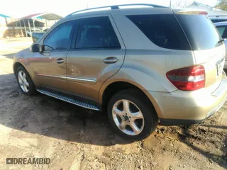 2008 Mercedes-Benz M-Class 3.0L CDI with VIN 4JGBB22E98A357072, listed as a IAAI auction lot 41936152 with 262,276 mi miles. Bid and sale history available at carsss.com. Image 3.