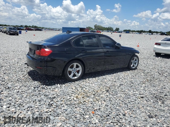 2012 BMW 3 Series 328i with VIN WBA3A5G55CNN65681, listed as a Copart auction lot 61018025 with 156,903 mi miles and Salvage title. Bid and sale history available at DreamBid. Image 3.