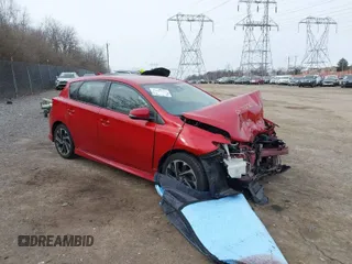 2018 Toyota Corolla iM with VIN JTNKARJE0JJ556255, listed as a IAAI auction lot 41623573 with 113,640 mi miles. Bid and sale history available at carsss.com. Image 1.