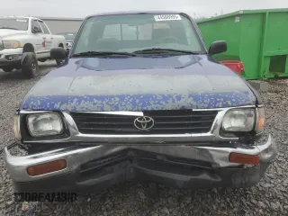 1995 Toyota Tacoma with VIN 4TAUN53B7SZ040079, listed as a Copart auction lot 44566995 with 451,368 mi miles and Salvage title. Bid and sale history available at DreamBid. Image 5.