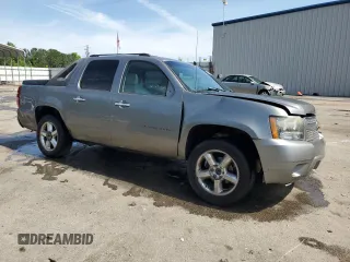 2008 Chevrolet Avalanche 3LT z VIN 3GNFK12318G107218, wystawiony jako Copart lot #56333655 z przebiegiem Nie podano mil oraz Szkoda całkowita • Salvage title. Historia ofert i sprzedaży dostępna na DreamBid. Obrazek 4.