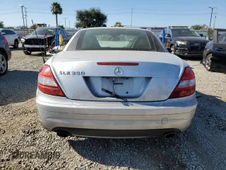 2006 Mercedes-Benz SLK 350 with VIN WDBWK56F96F113561, listed as a Copart auction lot 63230525 with 180,838 mi miles and Clean title. Bid and sale history available at DreamBid. Image 7.
