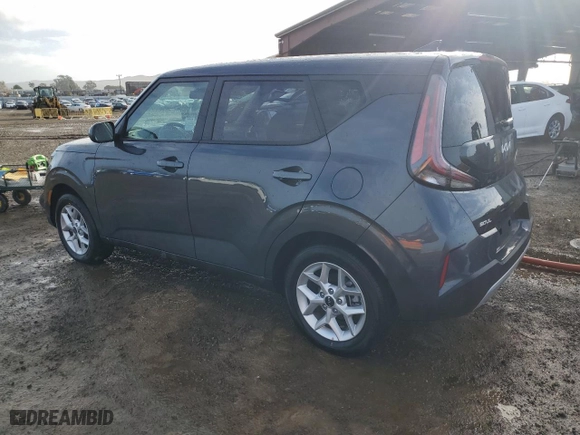 2025 Kia Soul LX with VIN KNDJ23AU1S7251265, listed as a Copart auction lot 84899064 with 4,794 mi miles and Clean Title. Bid and sale history available at carsss.com. Image 2.