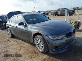 2016 BMW 3 Series 320i с VIN WBA8E1G56GNU12073, выставлен на аукционе IAAI как лот 42391131 с пробегом 124 485 миль миль и . История ставок и продаж доступна на DreamBid. Изображение 1.