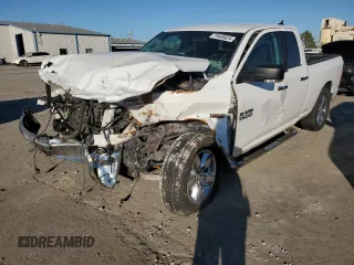 2018 Ram 1500 SLT z VIN 1C6RR6GT1JS101030, wystawiony jako Copart lot #79405024 z przebiegiem 107 436 mil mil oraz Szkody całkowita. Historia ofert i sprzedaży dostępna na DreamBid. Obrazek 1.