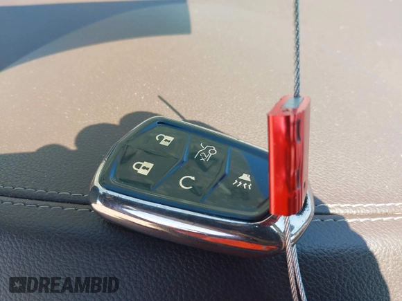 2015 Cadillac SRX Performance Collection with VIN 3GYFNFE35FS569682, listed as a IAAI auction lot 42322229 with 124,365 mi miles and . Bid and sale history available at DreamBid. Image 11.