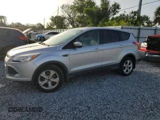 2016 Ford Escape SE z VIN 1FMCU9GX6GUA16422, wystawiony jako Copart lot #60077525 z przebiegiem 110 608 mil mil oraz Czysty tytuł • Clean title. Historia ofert i sprzedaży dostępna na DreamBid. Obrazek 1.
