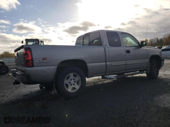 2005 Chevrolet Silverado 1500 Z71 z VIN 1GCEK19B65E242246, wystawiony jako Copart lot #80337234 z przebiegiem 320 619 mil mil oraz Szkoda całkowita • Salvage title. Historia ofert i sprzedaży dostępna na DreamBid. Obrazek 3.