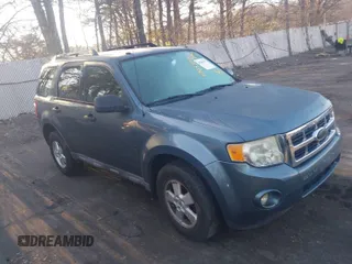 2010 Ford Escape XLT with VIN 1FMCU9DG2AKC68322, listed as a IAAI auction lot 42053951 with 167,459 mi miles. Bid and sale history available at carsss.com. Image 1.