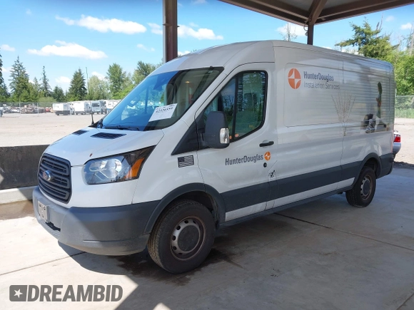 2018 Ford Transit z VIN 1FTYR2CM2JKB35831, wystawiony jako IAAI lot #42326559 z przebiegiem 90 590 mil mil oraz . Historia ofert i sprzedaży dostępna na DreamBid. Obrazek 2.
