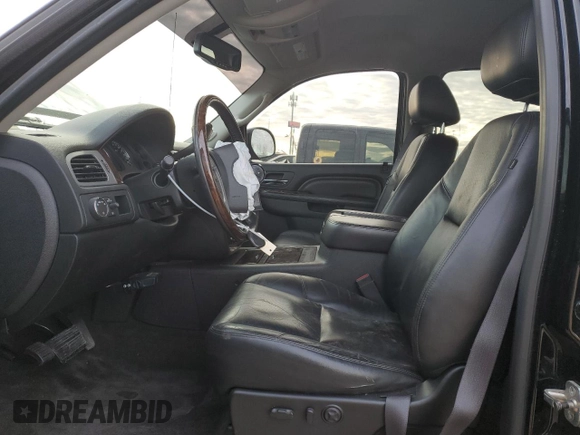2011 GMC Sierra 1500 Denali z VIN 3GTP2XE23BG294441, wystawiony jako Copart lot #50512945 z przebiegiem 107 265 mil mil oraz Szkoda całkowita • Salvage title. Historia ofert i sprzedaży dostępna na DreamBid. Obrazek 7.