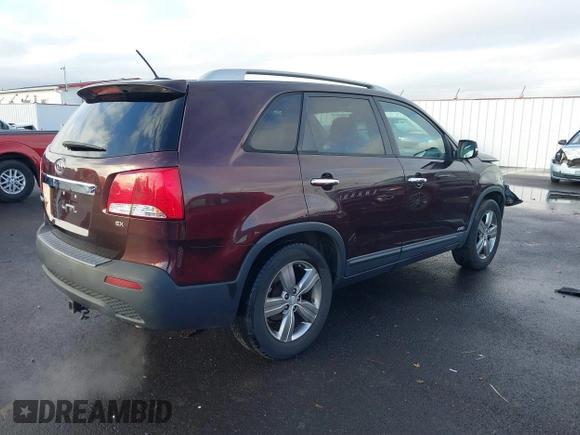 2012 Kia Sorento EX with VIN 5XYKUDA67CG307073, listed as a IAAI auction lot 41134667 with 120,615 mi miles. Bid and sale history available at carsss.com. Image 4.