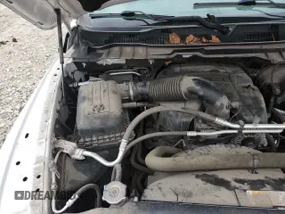 2019 Ram 1500 Tradesman z VIN 3C6JR6DT8KG506926, wystawiony jako Copart lot #71119825 z przebiegiem 47 517 mil mil oraz Czysty tytuł • Clean title. Historia ofert i sprzedaży dostępna na DreamBid. Obrazek 13.