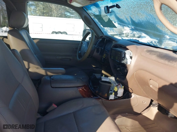 2004 Toyota Tundra Ltd with VIN 5TBBT48174S446338, listed as a IAAI auction lot 41575294 with 199,554 mi miles. Bid and sale history available at carsss.com. Image 5.