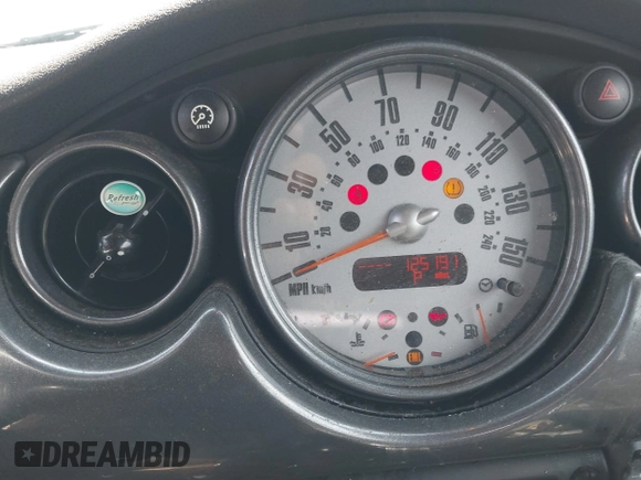 2007 MINI Convertible with VIN WMWRF33517TG17382, listed as a IAAI auction lot 42573543 with 125,191 mi miles and . Bid and sale history available at DreamBid. Image 7.