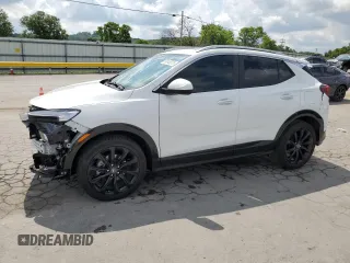 2024 Buick Encore GX Sport Touring z VIN KL4AMDSL9RB212771, wystawiony jako Copart lot #59046675 z przebiegiem 2 255 mil mil oraz Szkoda całkowita • Salvage title. Historia ofert i sprzedaży dostępna na DreamBid. Obrazek 1.