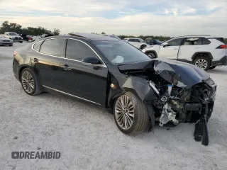 2017 Kia Cadenza Limited with VIN KNALC4J18H5069923, listed as a Copart auction lot 84475144 with 36,157 mi miles and Salvage Title. Bid and sale history available at carsss.com. Image 4.