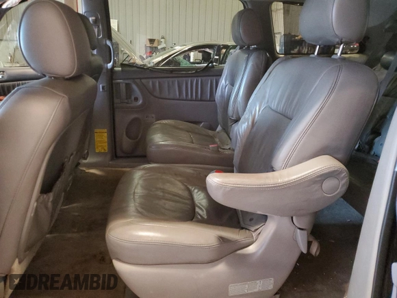 2008 Toyota Sienna XLE with VIN 5TDZK22C18S185799, listed as a Copart auction lot 53516245 with 159,634 mi miles and Non Repairable. Bid and sale history available at DreamBid. Image 11.
