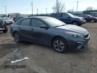 2020 Kia Forte LXS z VIN 3KPF24AD4LE206902, wystawiony jako IAAI lot #41844636 z przebiegiem 58 653 mil mil oraz . Historia ofert i sprzedaży dostępna na DreamBid. Obrazek 1.