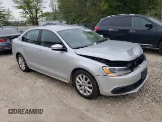 2011 Volkswagen Jetta SE with VIN 3VWDX7AJXBM342565, listed as a Copart auction lot 56193955 with 113,167 mi miles and Salvage title. Bid and sale history available at DreamBid. Image 4.