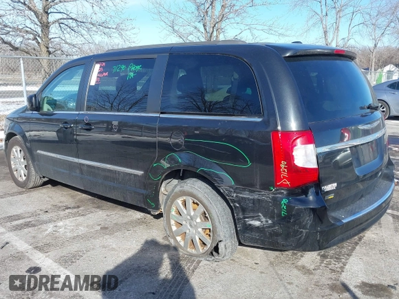 2016 Chrysler Town & Country Touring with VIN 2C4RC1BG7GR231704, listed as a IAAI auction lot 41306140 with 165,890 mi miles. Bid and sale history available at carsss.com. Image 6.
