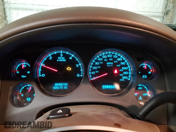 2007 GMC Yukon SLT with VIN 1GKFC13J97R307091, listed as a Copart auction lot 77090434 with 205,175 mi miles and Salvage Title. Bid and sale history available at carsss.com. Image 9.