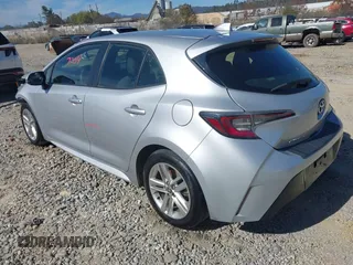 2022 Toyota Corolla Hatchback SE with VIN JTNB4MBE4N3155732, listed as a IAAI auction lot 40597309 with 1 mi miles. Bid and sale history available at carsss.com. Image 3.