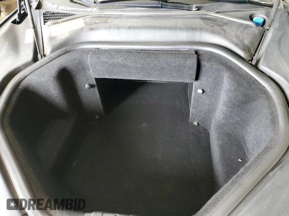 2013 Tesla Model S z VIN 5YJSA1DN0DFP26935, wystawiony jako Copart lot #45081995 z przebiegiem 120 048 mil mil oraz Szkoda całkowita • Salvage title. Historia ofert i sprzedaży dostępna na DreamBid. Obrazek 11.