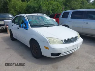 2005 Ford Focus S with VIN 1FAFP34N85W245314, listed as a IAAI auction lot 42680320 with 249,306 mi miles and . Bid and sale history available at DreamBid. Image 1.