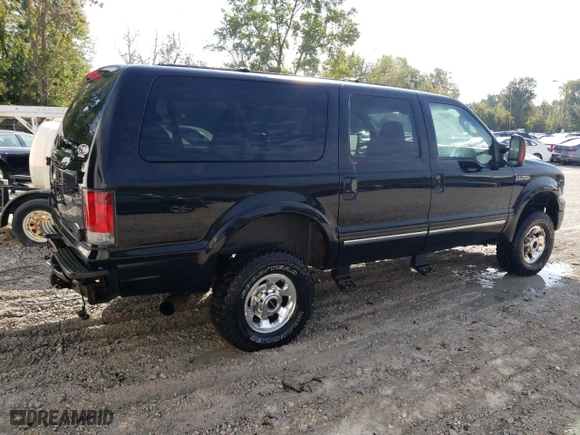 2005 Ford Excursion Limited with VIN 1FMSU43P35EA84303, listed as a Copart auction lot 68448334 with 251,400 mi miles and Clean Title. Bid and sale history available at carsss.com. Image 3.