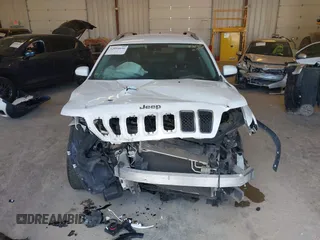 2019 Jeep Cherokee Limited z VIN 1C4PJMDN8KD179523, wystawiony jako IAAI lot #42094656 z przebiegiem 137 709 mil mil oraz . Historia ofert i sprzedaży dostępna na DreamBid. Obrazek 6.