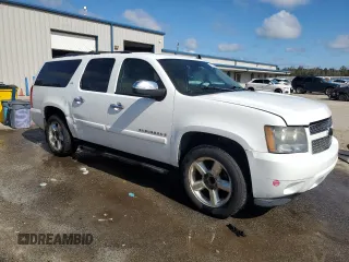 2008 Chevrolet Suburban LTZ with VIN 1GNFK16Y68R279024, listed as a Copart auction lot 72581004 with 109,305 mi miles and Salvage Title. Bid and sale history available at carsss.com. Image 4.