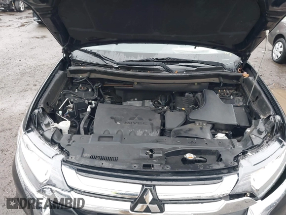 2016 Mitsubishi Outlander SE with VIN JA4AD3A30GZ036130, listed as a IAAI auction lot 41085212 with 60,322 mi miles and . Bid and sale history available at DreamBid. Image 10.