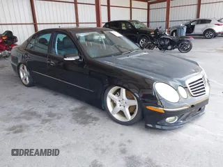 2009 Mercedes-Benz E 550 z VIN WDBUF72XX9B436602, wystawiony jako IAAI lot #42340399 z przebiegiem 132 780 mil mil oraz . Historia ofert i sprzedaży dostępna na DreamBid. Obrazek 1.