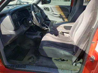 2000 Dodge Dakota Sport with VIN 1B7GL22N5YS524111, listed as a Copart auction lot 46151735 with 516,925 mi miles and Salvage Title. Bid and sale history available at carsss.com. Image 7.