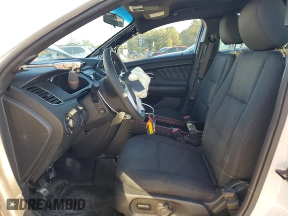 2019 Ford Police Interceptor z VIN 1FAHP2MK9KG113435, wystawiony jako Copart lot #81052754 z przebiegiem 55 537 mil mil oraz Czysty tytuł • Clean title. Historia ofert i sprzedaży dostępna na DreamBid. Obrazek 7.