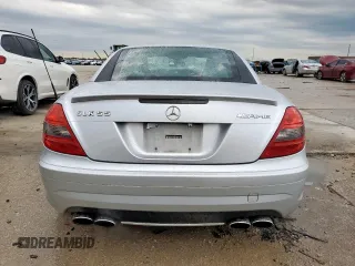2005 Mercedes-Benz SLK 55 AMG z VIN WDBWK73F75F046800, wystawiony jako Copart lot #55657075 z przebiegiem 140 673 mil mil oraz Szkody całkowita. Historia ofert i sprzedaży dostępna na DreamBid. Obrazek 6.