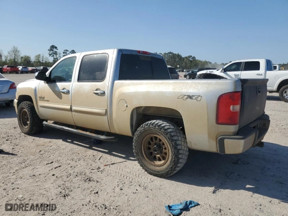 2011 Chevrolet Silverado 1500 LT with VIN 3GCPKSE38BG162027, listed as a Copart auction lot 50268755 with 281,810 mi miles and Salvage Title. Bid and sale history available at carsss.com. Image 2.