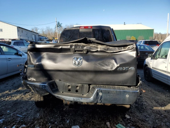2018 Ram 2500 Laramie with VIN 3C6UR5FJXJG192410, listed as a Copart auction lot 80048264 with 0 mi miles and Salvage Title. Bid and sale history available at carsss.com. Image 6.