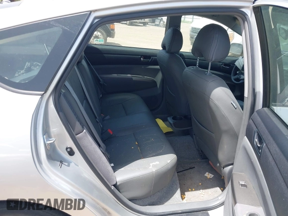 2008 Toyota Prius z VIN JTDKB20U087779744, wystawiony jako IAAI lot #40013342 z przebiegiem 84 999 mil mil oraz . Historia ofert i sprzedaży dostępna na DreamBid. Obrazek 8.