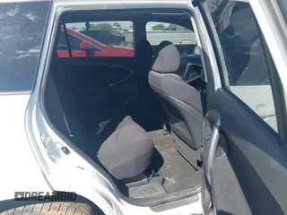 2008 Toyota RAV4 Sport z VIN JTMZK32V186011898, wystawiony jako IAAI lot #40380953 z przebiegiem 212 371 mil mil oraz . Historia ofert i sprzedaży dostępna na DreamBid. Obrazek 8.