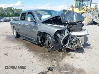 2010 Dodge 1500 SLT z VIN 1D7RV1CT9AS119715, wystawiony jako IAAI lot #42205530 z przebiegiem Nie podano mil oraz . Historia ofert i sprzedaży dostępna na DreamBid. Obrazek 1.