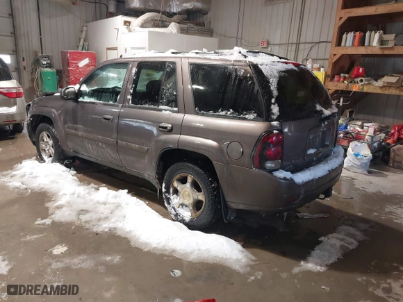 2008 Chevrolet TrailBlazer Fleet w/2FL with VIN 1GNDT13S382189441, listed as a IAAI auction lot 41596883 with 163,745 mi miles. Bid and sale history available at carsss.com. Image 3.