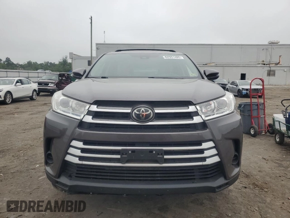 2017 Toyota Highlander LE with VIN 5TDBZRFH9HS377774, listed as a Copart auction lot 62551485 with 75,292 mi miles and Salvage title. Bid and sale history available at DreamBid. Image 5.
