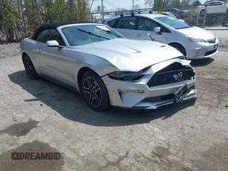 2019 Ford Mustang EcoBoost z VIN 1FATP8UH0K5170023, wystawiony jako IAAI lot #42086931 z przebiegiem 100 236 mil mil oraz . Historia ofert i sprzedaży dostępna na DreamBid. Obrazek 1.