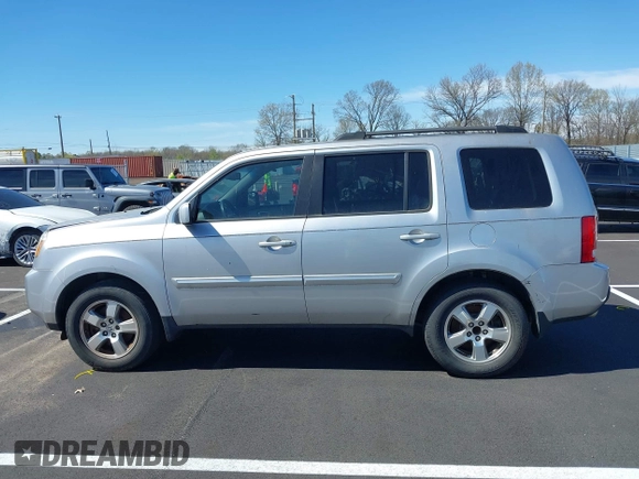 2011 Honda Pilot EX-L with VIN 5FNYF3H6XBB055684, listed as a IAAI auction lot 41820076 with 227,655 mi miles and . Bid and sale history available at DreamBid. Image 14.