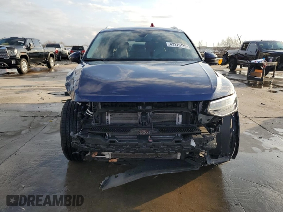 2024 Volkswagen Tiguan SE with VIN 3VVNB7AX1RM062426, listed as a Copart auction lot 43279425 with 10,654 mi miles and Salvage title. Bid and sale history available at DreamBid. Image 5.