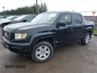 2006 Honda Ridgeline RTL z VIN 2HJYK16596H530876, wystawiony jako IAAI lot #41906807 z przebiegiem Nie podano mil oraz . Historia ofert i sprzedaży dostępna na DreamBid. Obrazek 2.