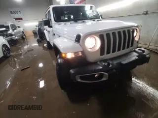 2023 Jeep Gladiator Sport с VIN 1C6HJTAG3PL571060, выставлен на аукционе Copart как лот 46112255 с пробегом 23 352 миль миль и Списание • Salvage title. История ставок и продаж доступна на DreamBid. Изображение 13.
